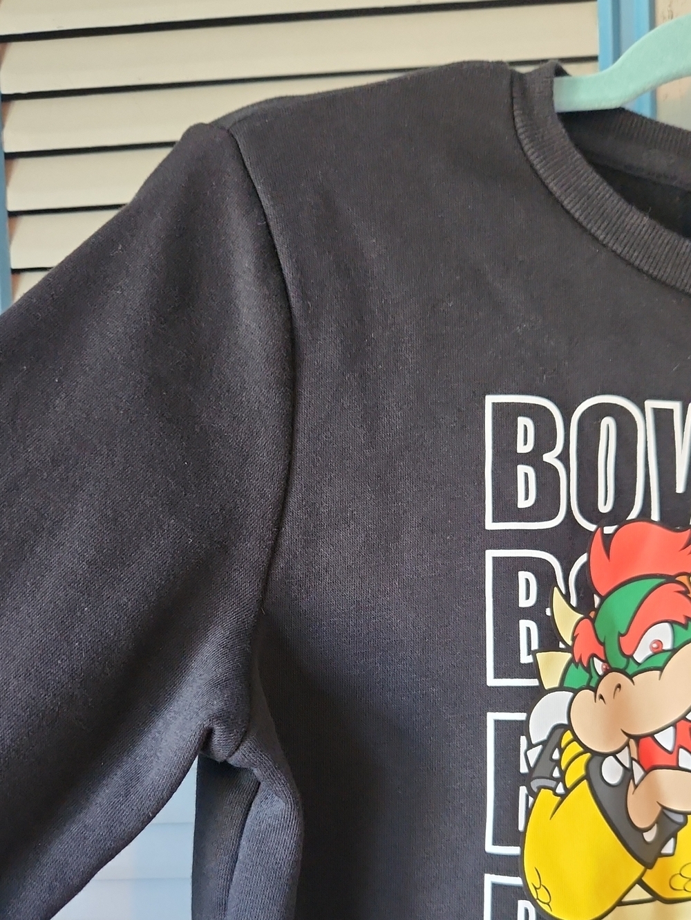 Super Mario Bowser Graphic Sweatshirt - Picture 4 of 10